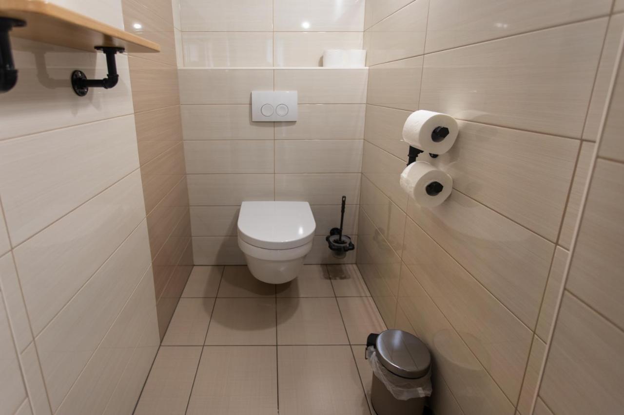 Big Pipe Apartment ลูบลิยานา ภายนอก รูปภาพ