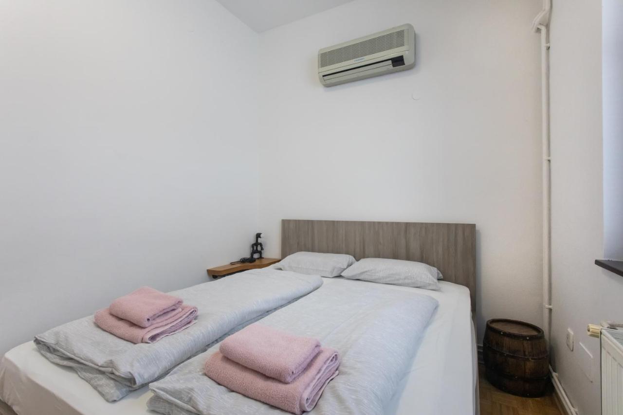 Big Pipe Apartment ลูบลิยานา ภายนอก รูปภาพ